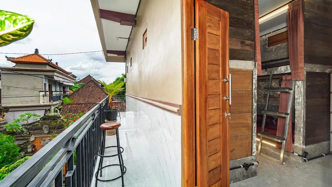 Hostel Peanut House Pansiyon Ubud Endonezya